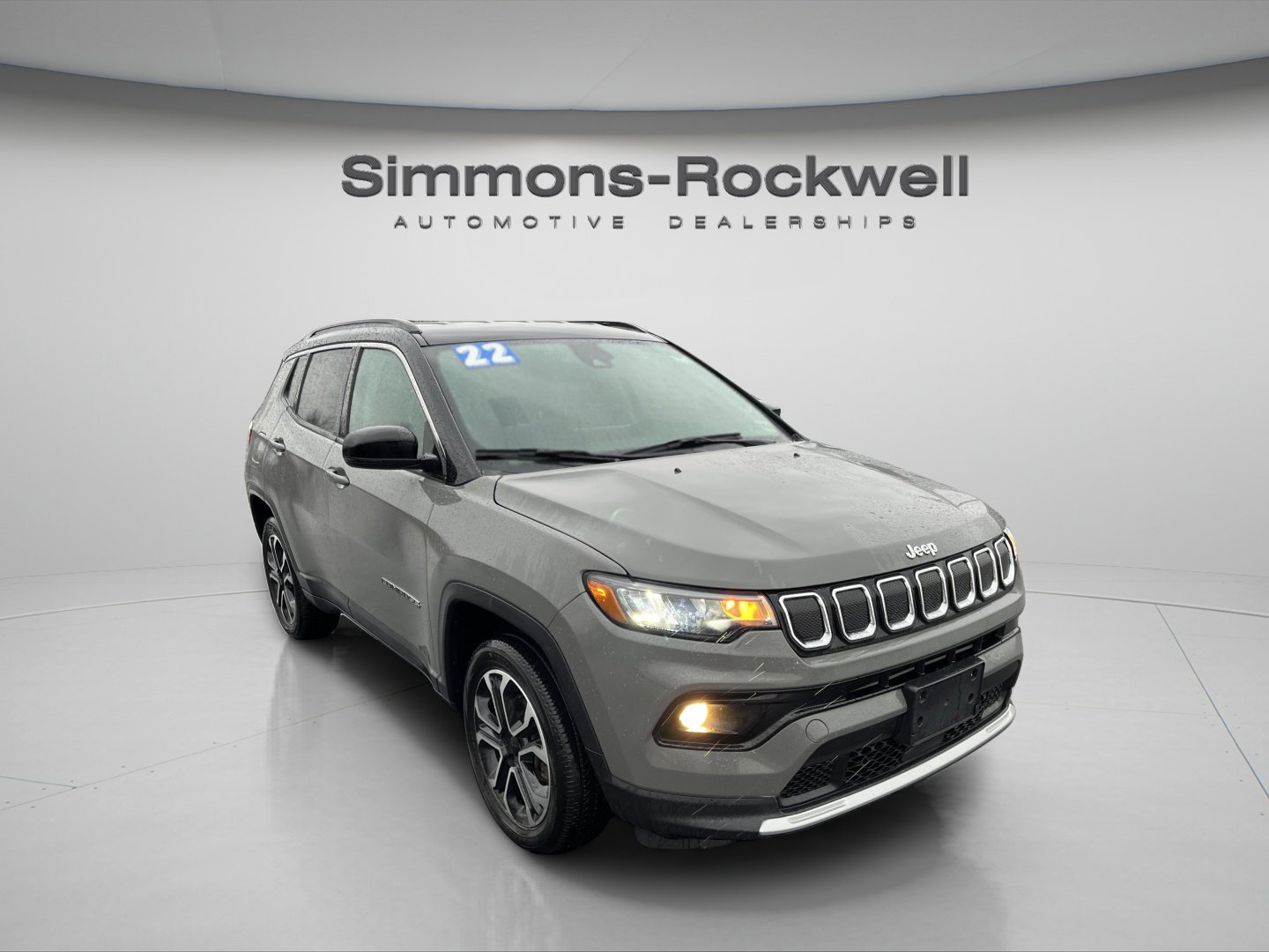 Used 2022 Jeep Compass Limited image 3