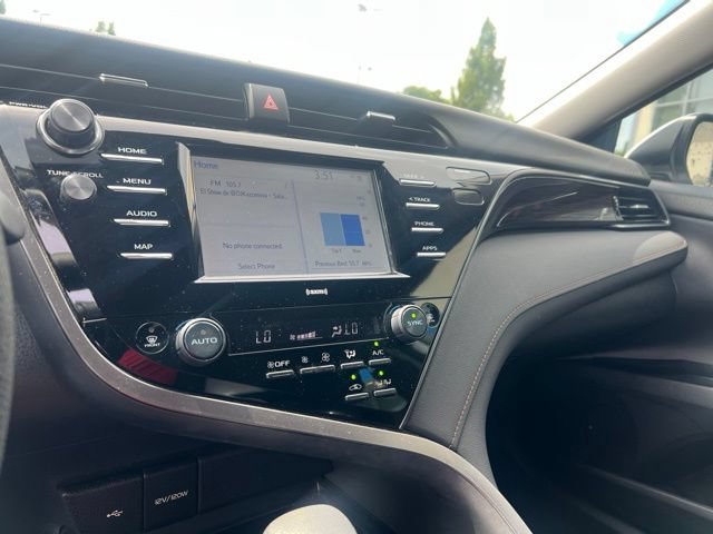 Used 2020 Toyota Camry LE FWD image 18