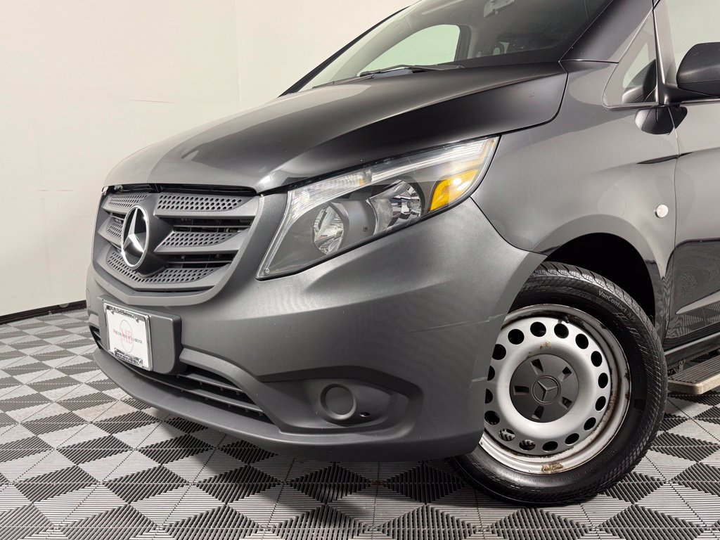 Used 2018 Mercedes-Benz Metris Passenger image 11