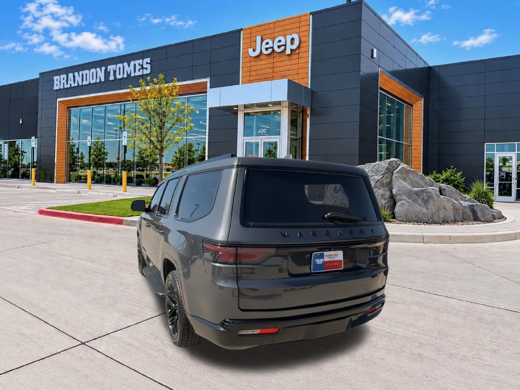 Used 2023 Jeep Wagoneer Series II RWD image 6