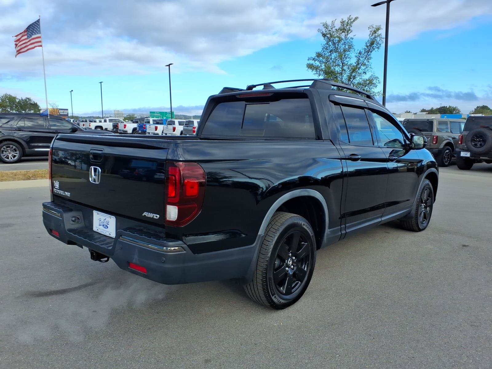 Used 2017 Honda Ridgeline Black Edition image 3
