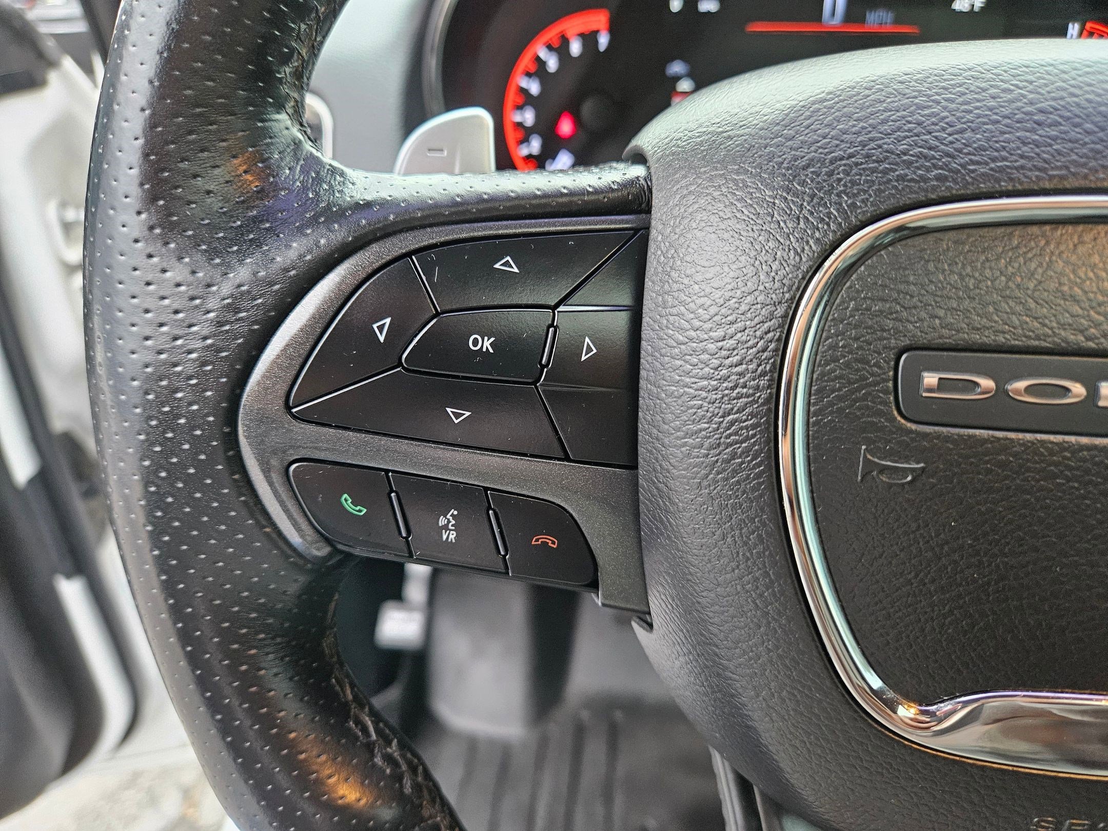 Used 2018 Dodge Durango R/T w/ Technology Group image 20