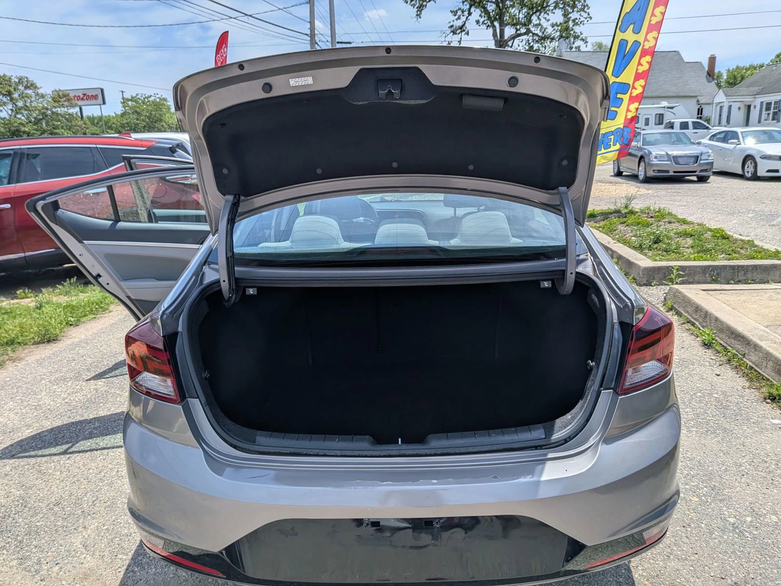 Used 2020 Hyundai Elantra SEL w/ Winter Weather Package FWD image 22