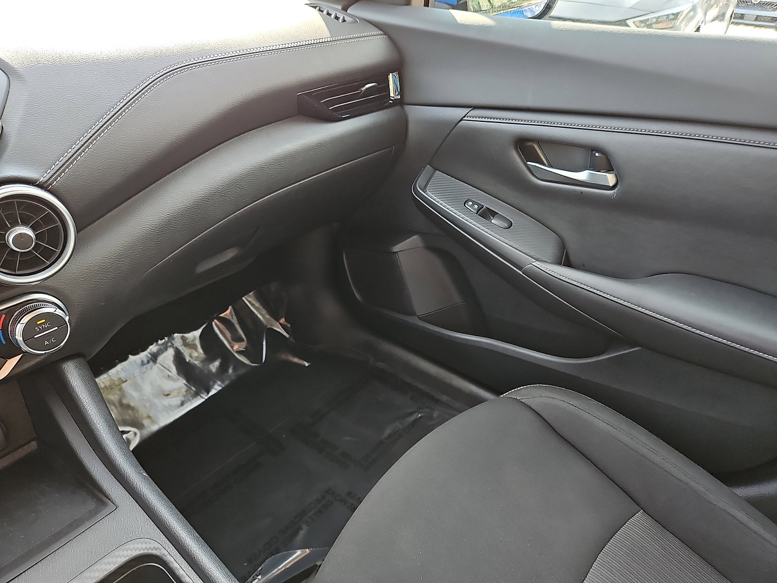 Certified 2021 Nissan Sentra SV image 24