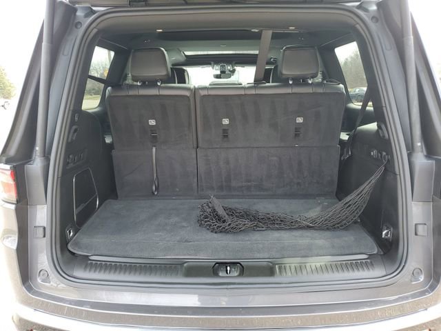 Used 2024 Jeep Wagoneer 4WD w/ Premium Group I image 38