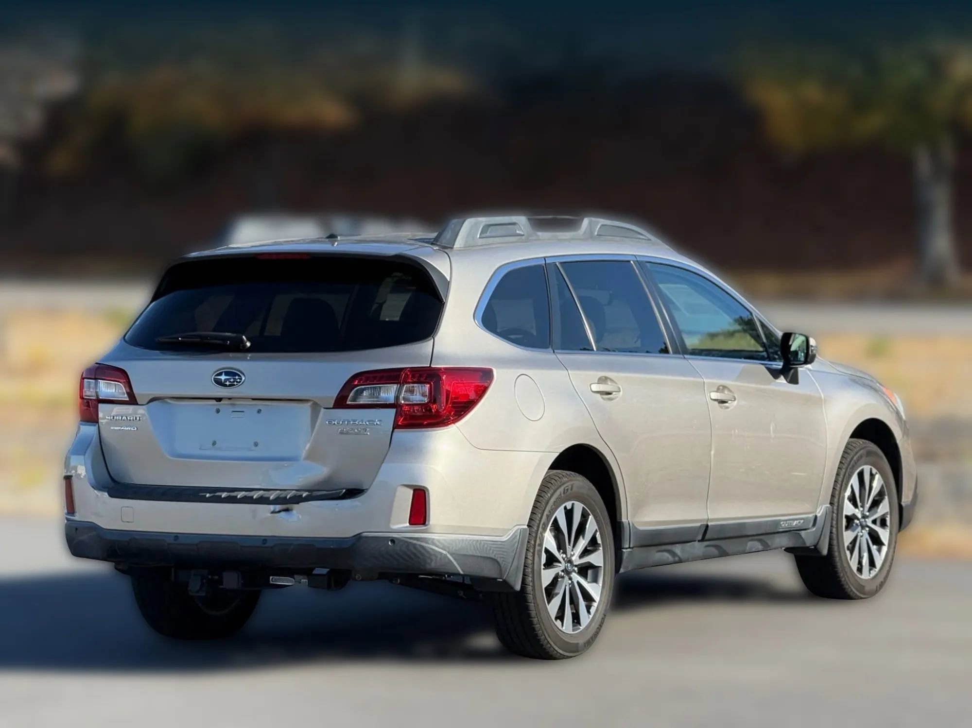 Used 2017 Subaru Outback 2.5i Limited image 9