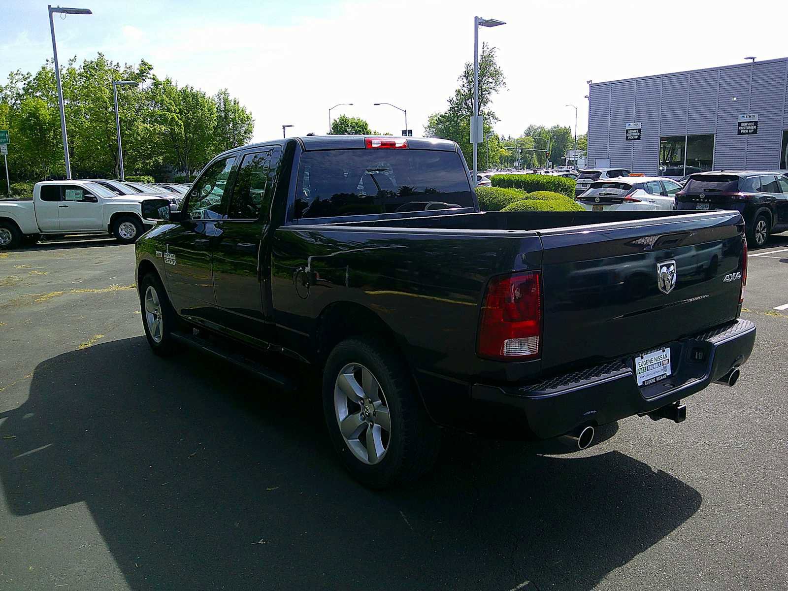 Used 2014 RAM 1500 Express AWD/4WD image 3
