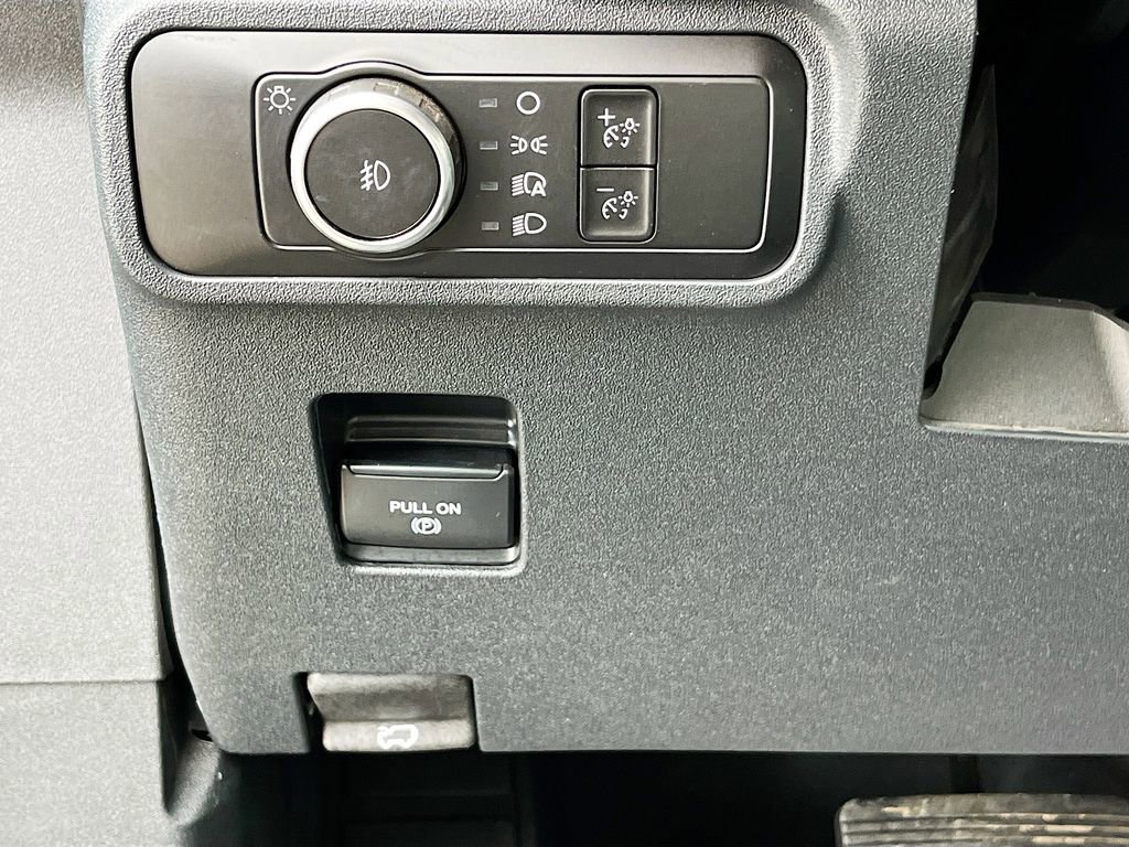 Used 2024 Ford Bronco Black Diamond image 10