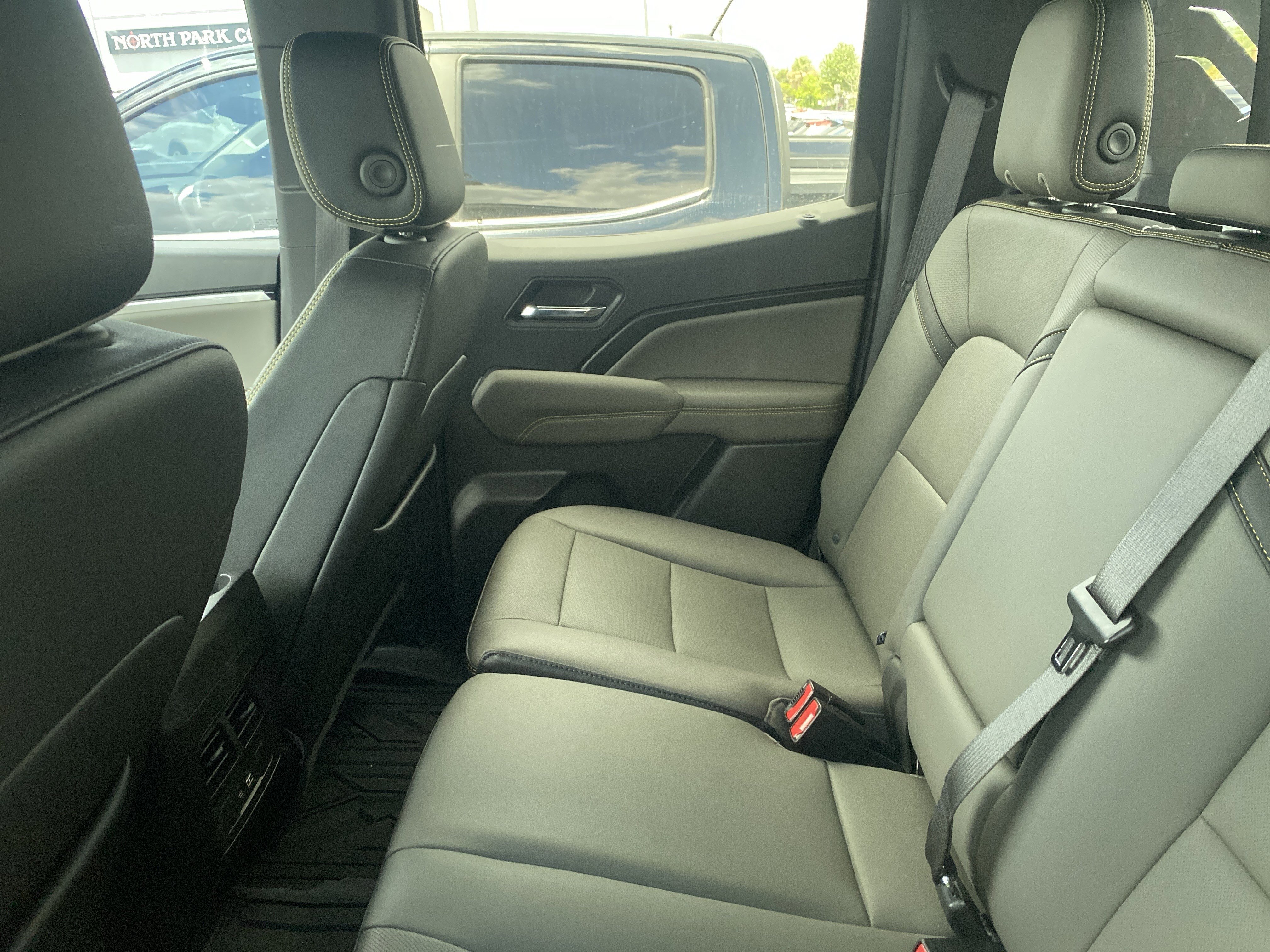 Used 2023 Chevrolet Colorado ZR2 w/ Desert Boss Special Edition AWD/4WD image 14