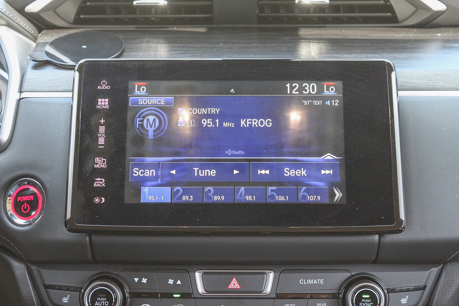 Certified 2020 Honda Clarity Plug-In Hybrid image 16