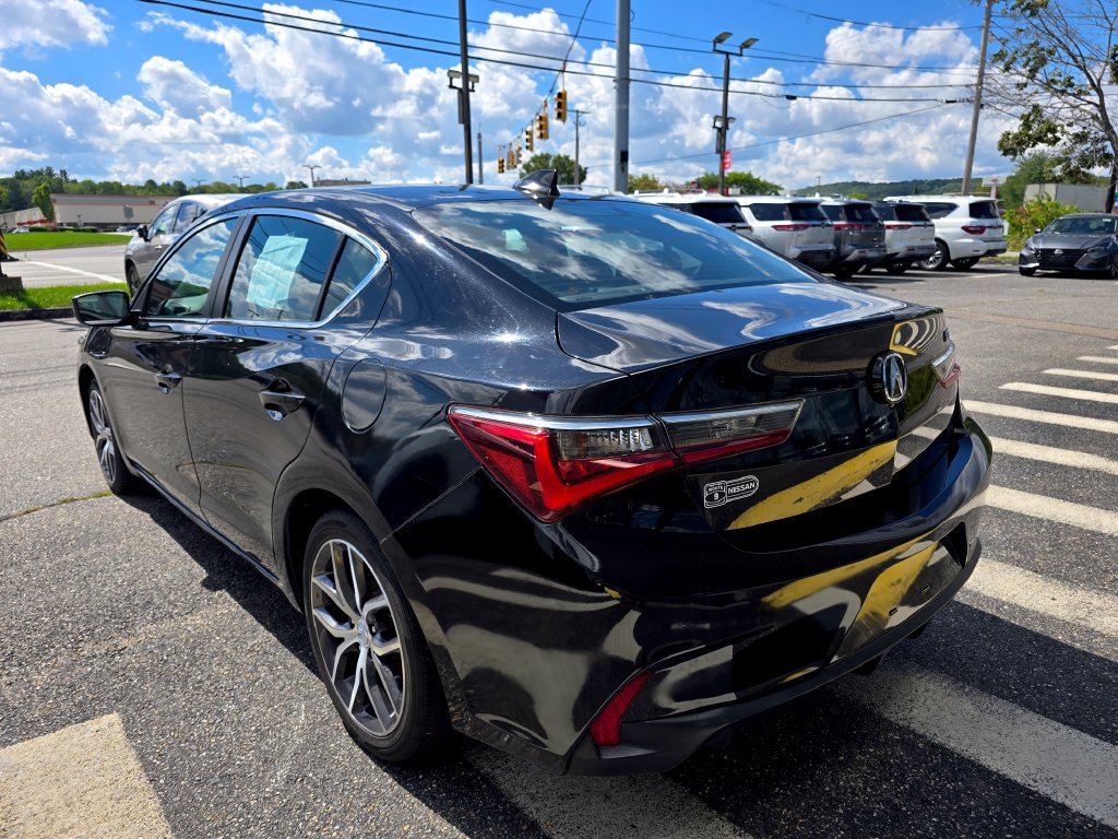 Used 2020 Acura ILX w/ Premium Package FWD image 9