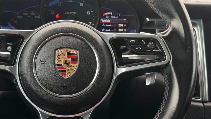 Used 2017 Porsche Macan GTS AWD/4WD image 33