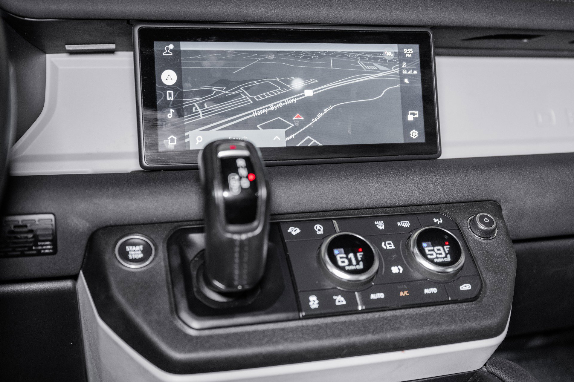 Used 2022 Land Rover Defender 110 X-Dynamic SE image 39