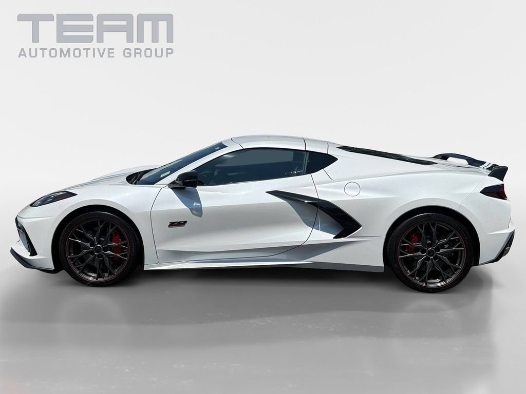 Used 2023 Chevrolet Corvette Stingray Premium Cpe w/ Z51 Performance Package RWD image 4