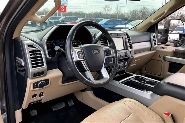 Used 2017 Ford F350 Lariat w/ Lariat Ultimate Package image 18