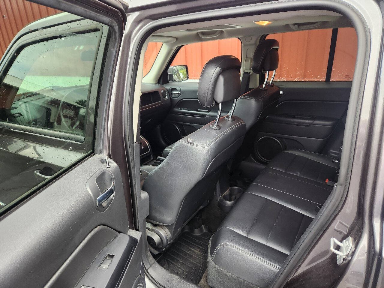 Used 2016 Jeep Patriot High Altitude AWD/4WD image 12