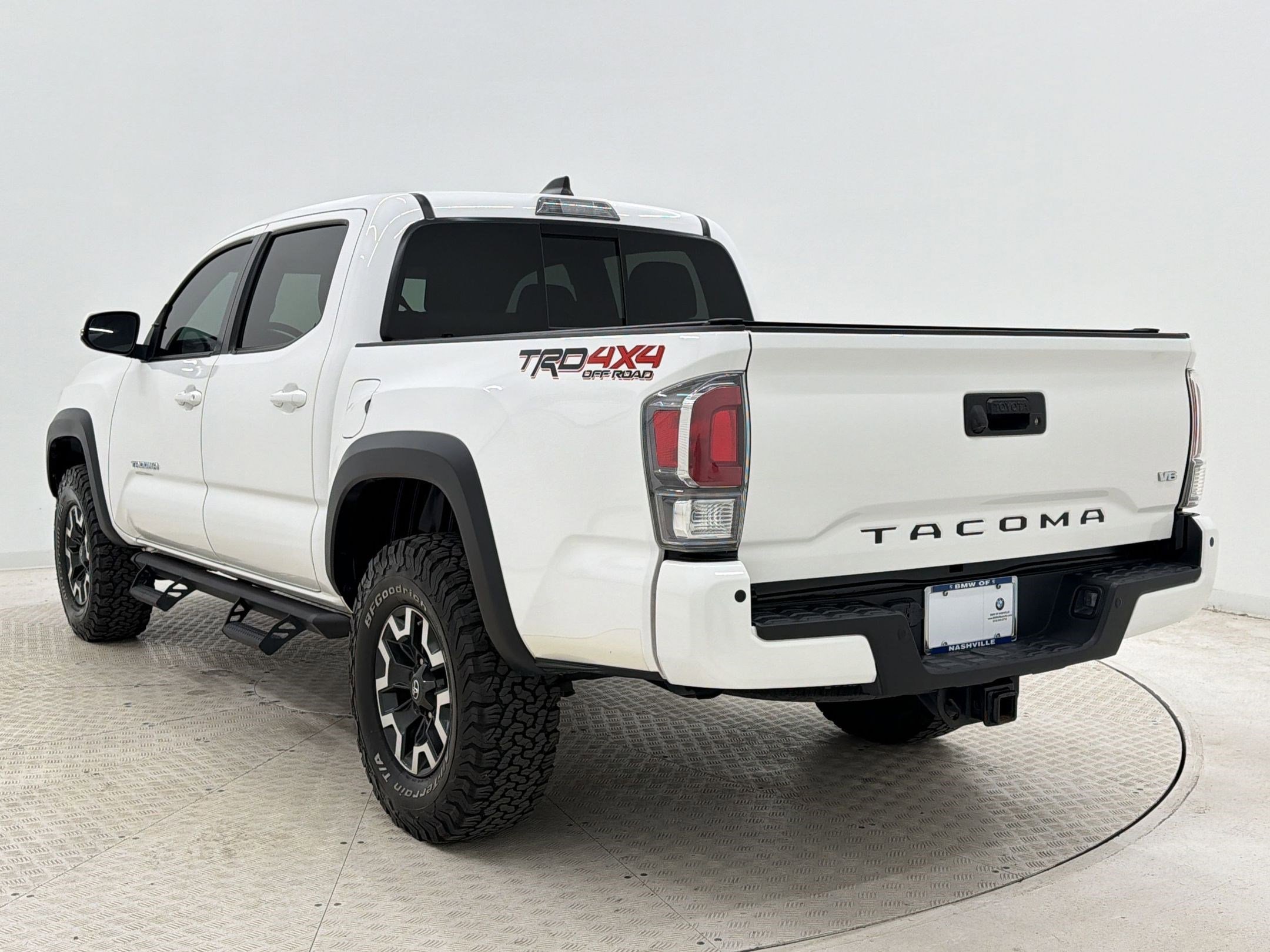 Used 2020 Toyota Tacoma TRD Off-Road w/ Technology Package AWD/4WD image 3