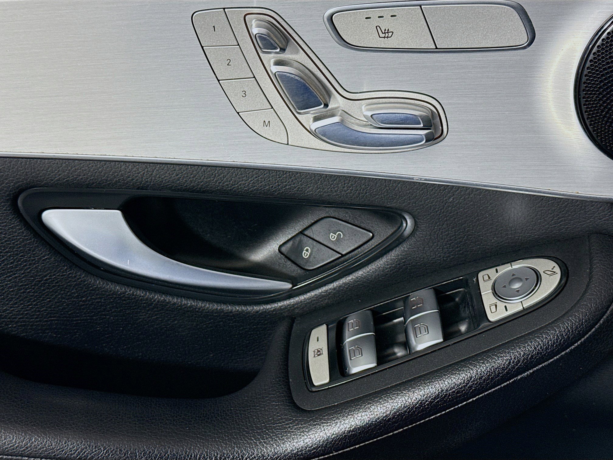 Used 2022 Mercedes-Benz GLC 300 image 24