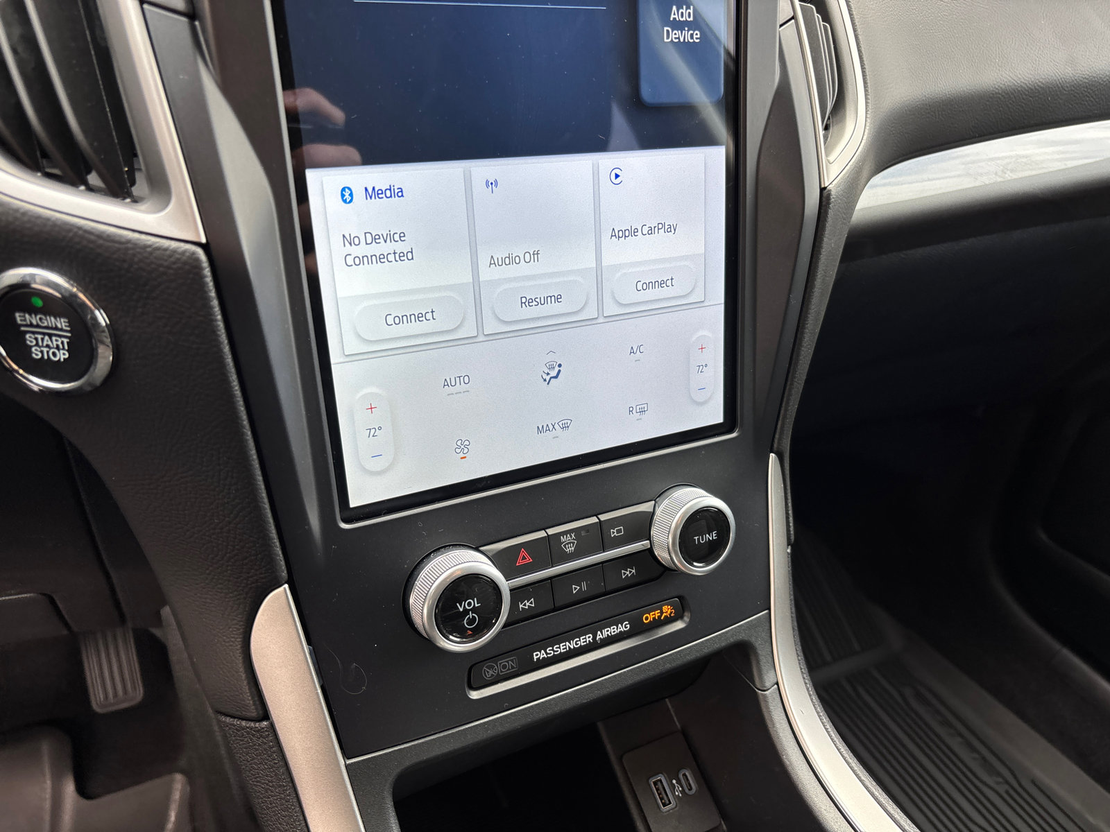 Used 2023 Ford Edge SE w/ Black Appearance Package image 21