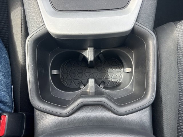 Used 2022 Toyota RAV4 LE image 31