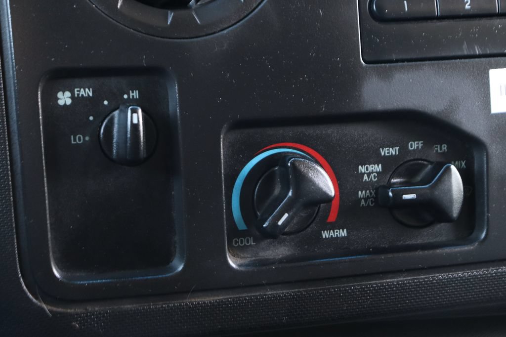 Used 2016 Ford E-450 and Econoline 450 Super Duty w/ Power Windows & Locks Group RWD image 29