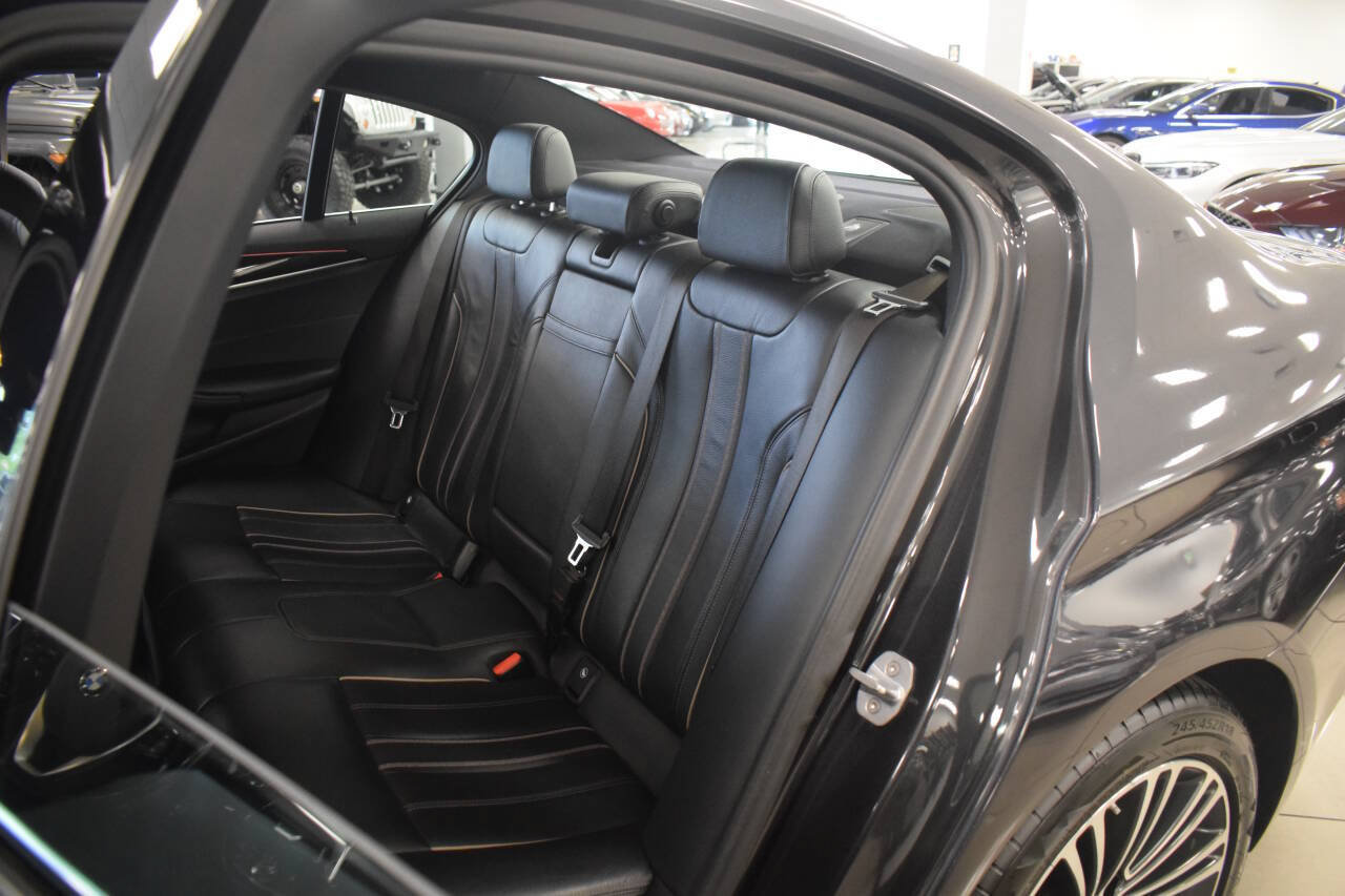 Used 2018 BMW 540i RWD image 63
