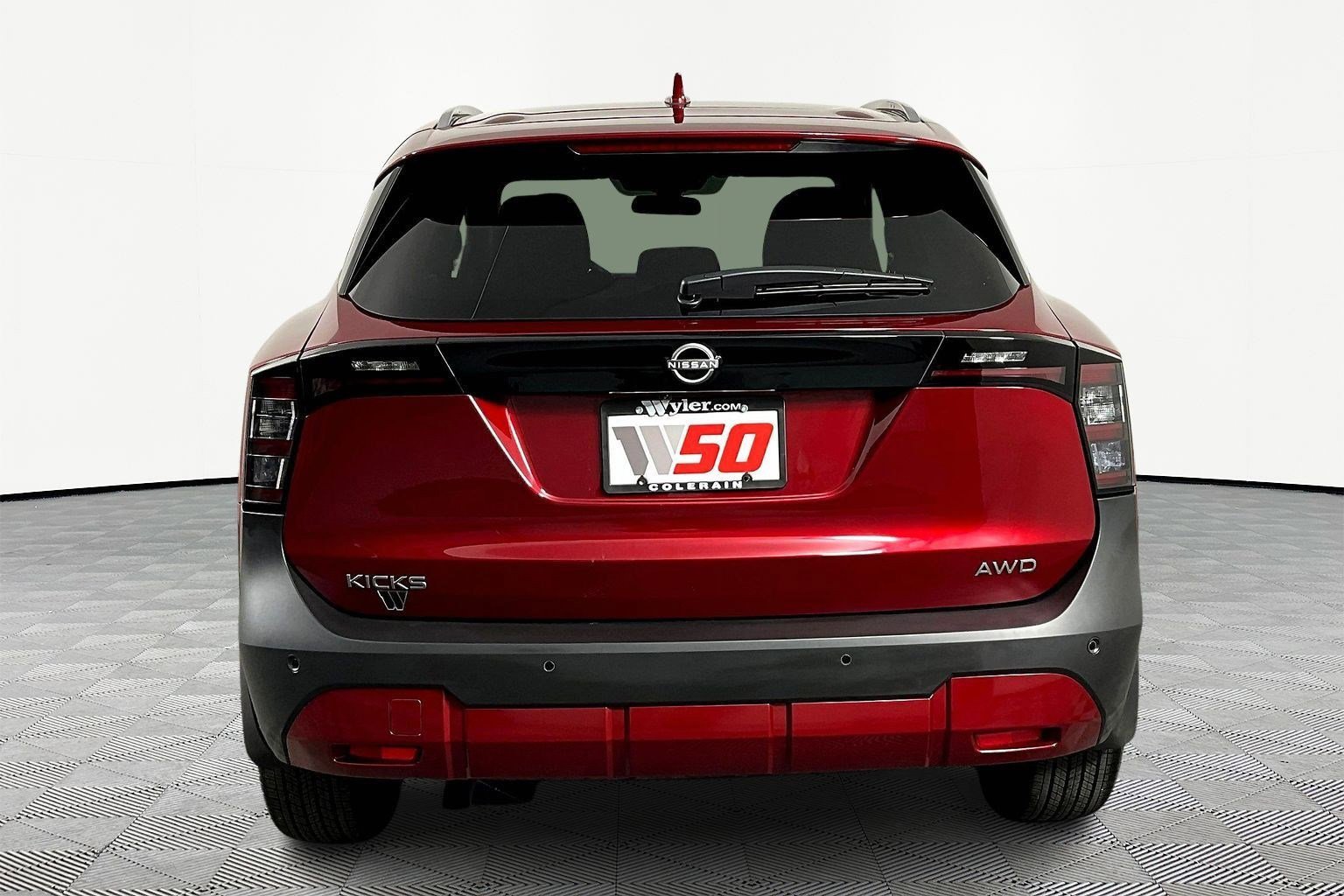 Certified 2025 Nissan Kicks SV w/ SV Premium Package image 5