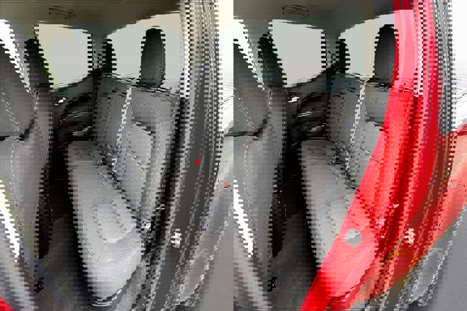 Used 2020 Chevrolet Colorado LT w/ Safety Package image 23