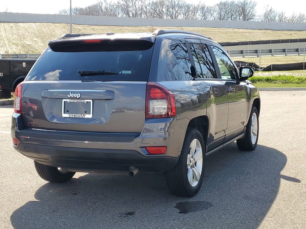 Used 2016 Jeep Compass Sport w/ Power Value Group FWD image 3
