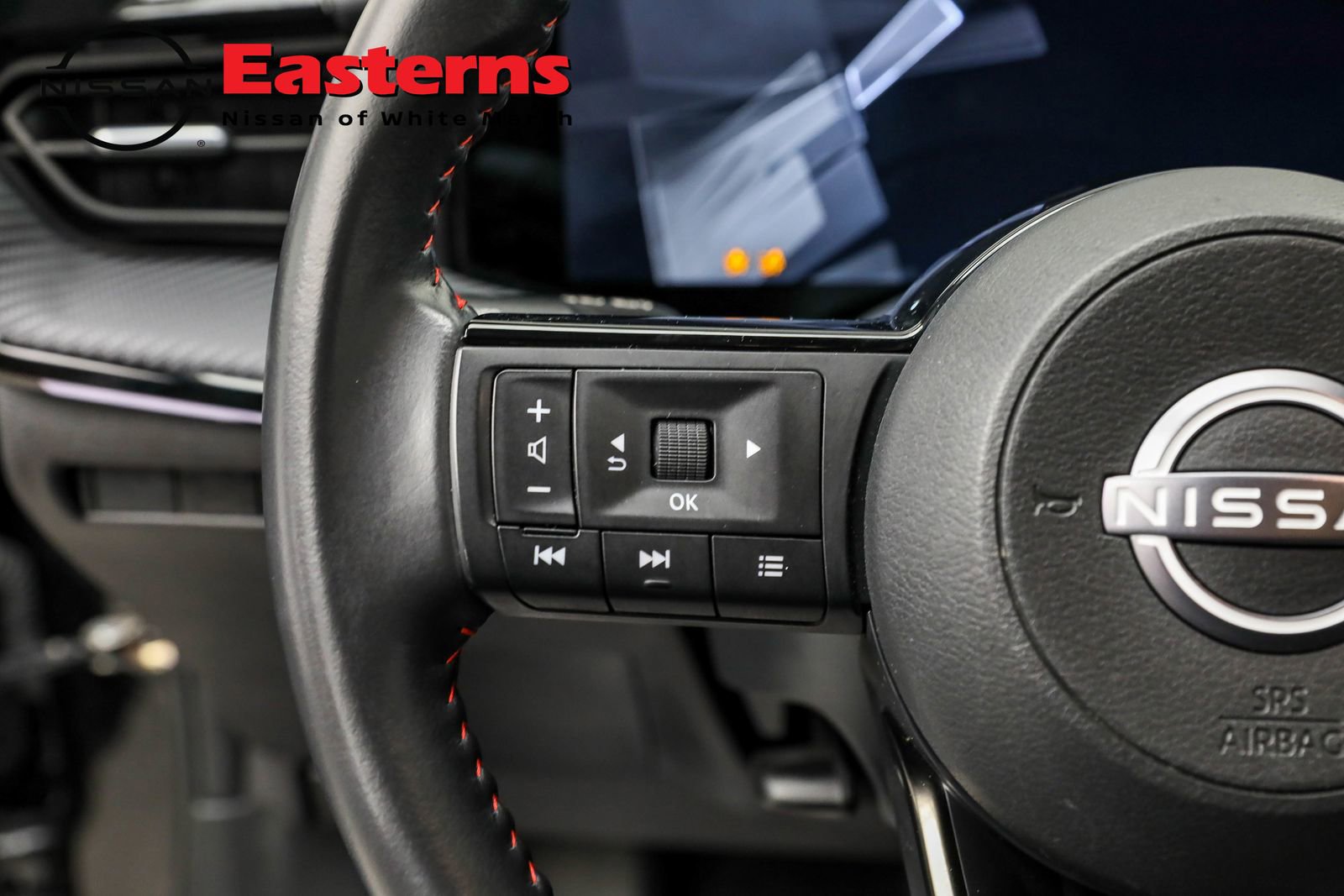 Used 2025 Nissan Kicks SR image 22