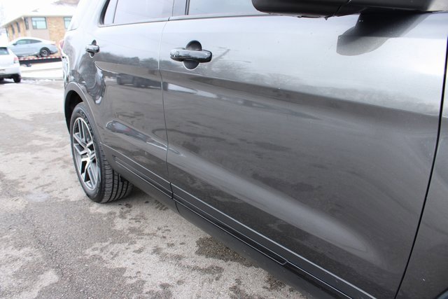 Used 2018 Ford Explorer Sport image 50