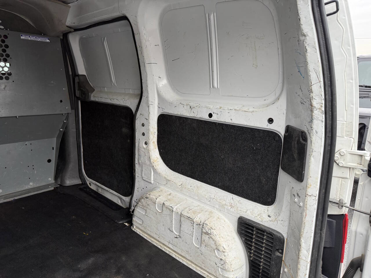 Used 2019 Nissan NV200 S image 15