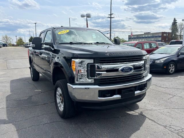 Used 2017 Ford F250 XLT AWD/4WD image 3