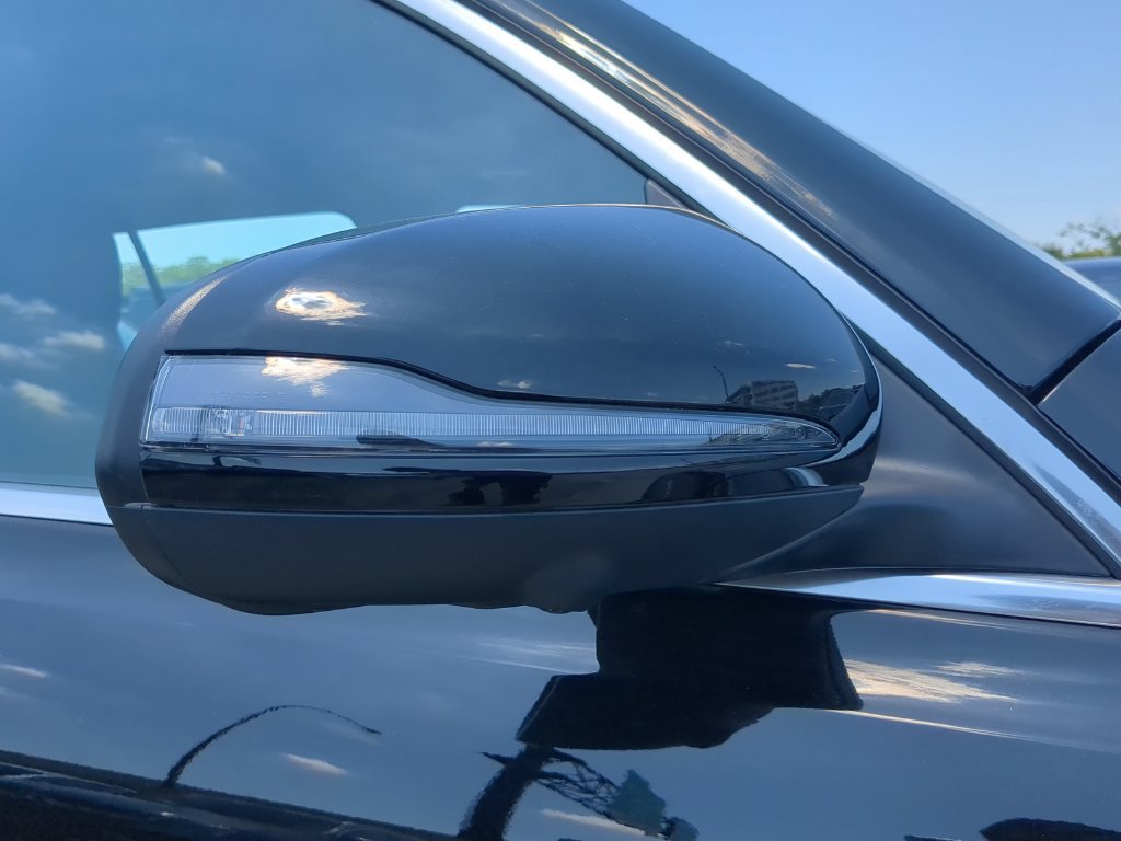 Used 2024 Mercedes-Benz GLB 35 AMG 4MATIC image 9