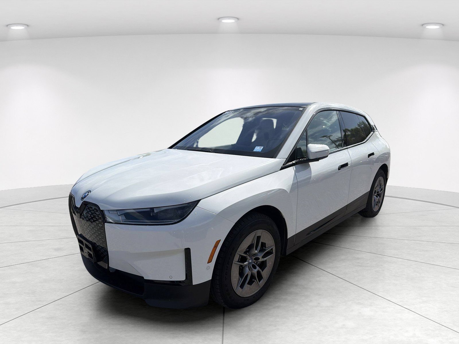 Used 2023 BMW iX xDrive50 AWD/4WD image 8