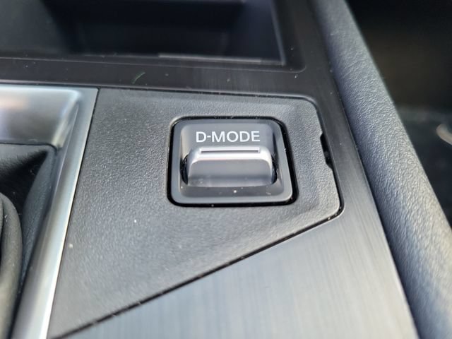 Used 2025 Nissan Kicks SV FWD image 30