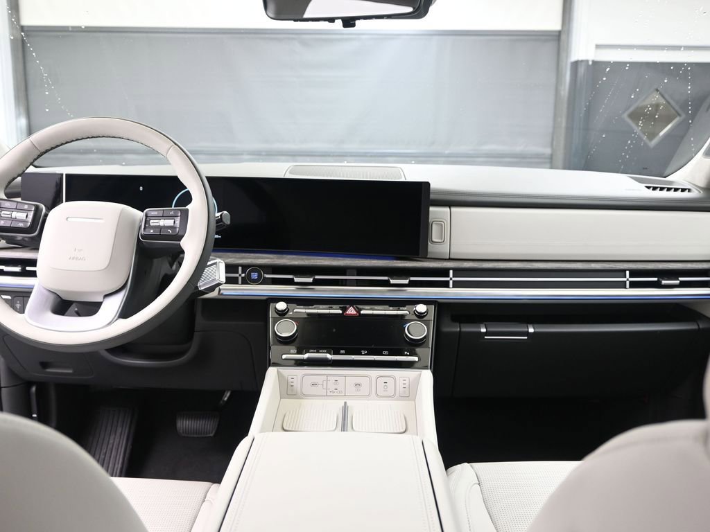 Used 2025 Hyundai Santa Fe Calligraphy image 16