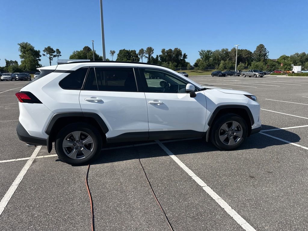 Used 2024 Toyota RAV4 XLE w/ Convenience Package FWD image 4