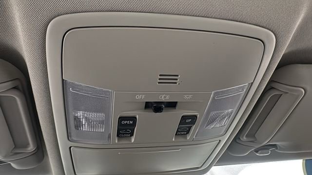 Used 2018 Toyota RAV4 XLE image 29