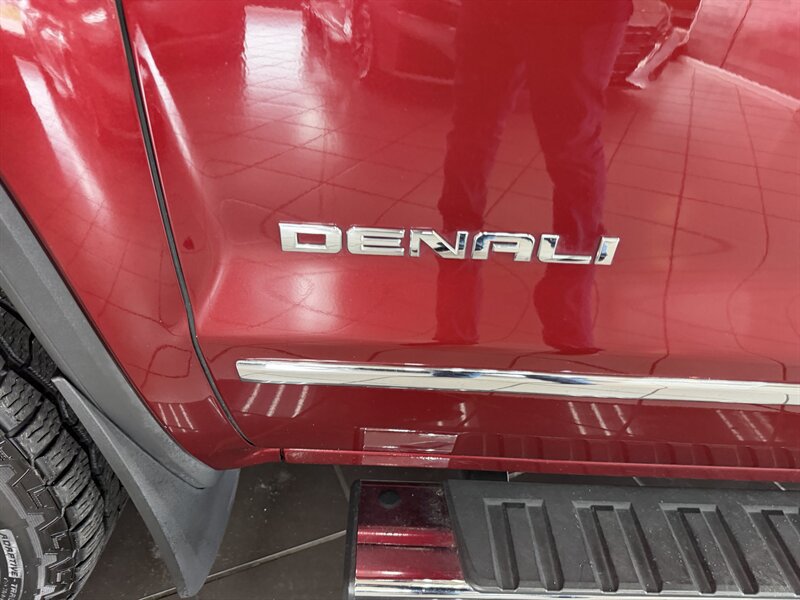 Used 2016 GMC Sierra 1500 Denali w/ Enhanced Driver Alert Package AWD/4WD image 34