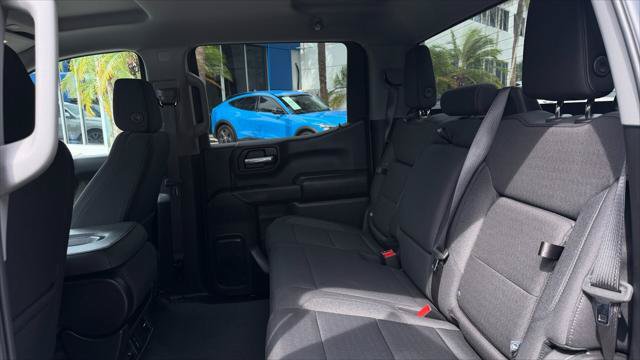 Used 2025 Chevrolet Silverado 1500 Custom w/ Turbomax Blackout Package RWD image 17