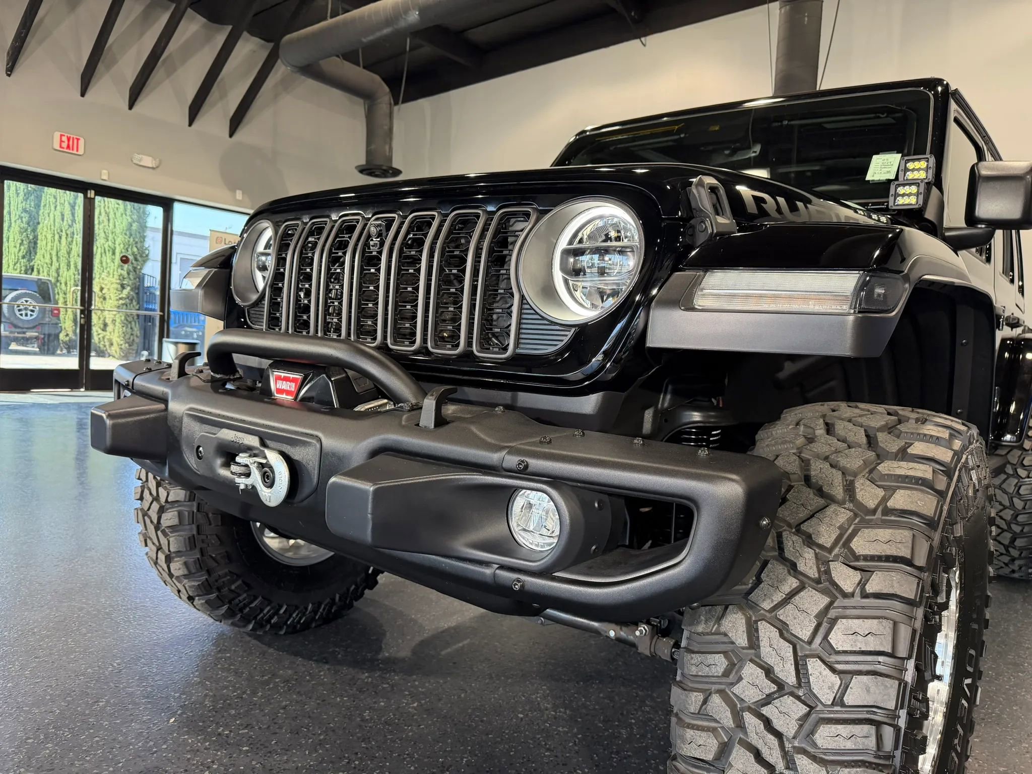 Used 2024 Jeep Wrangler Unlimited Rubicon image 6