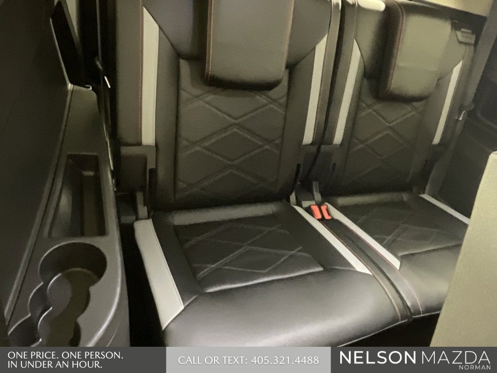 Used 2024 Volkswagen Atlas Peak Edition SEL image 32