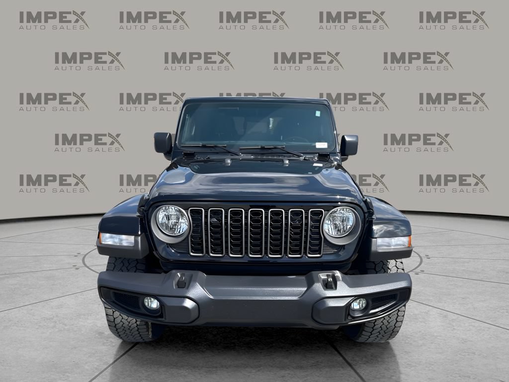 Used 2024 Jeep Gladiator Sport AWD/4WD image 5