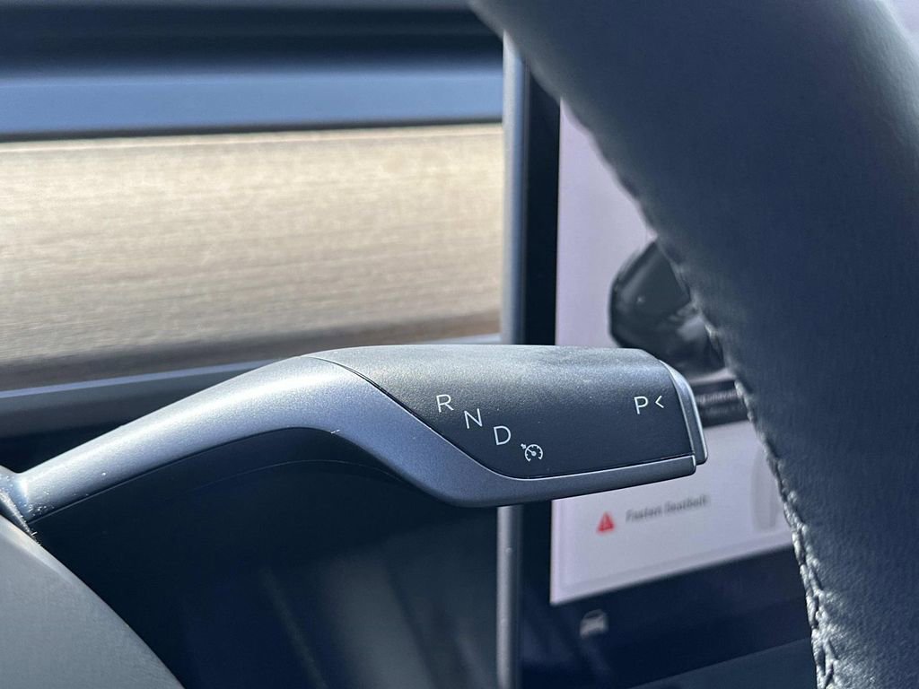 Used 2021 Tesla Model Y Performance image 18