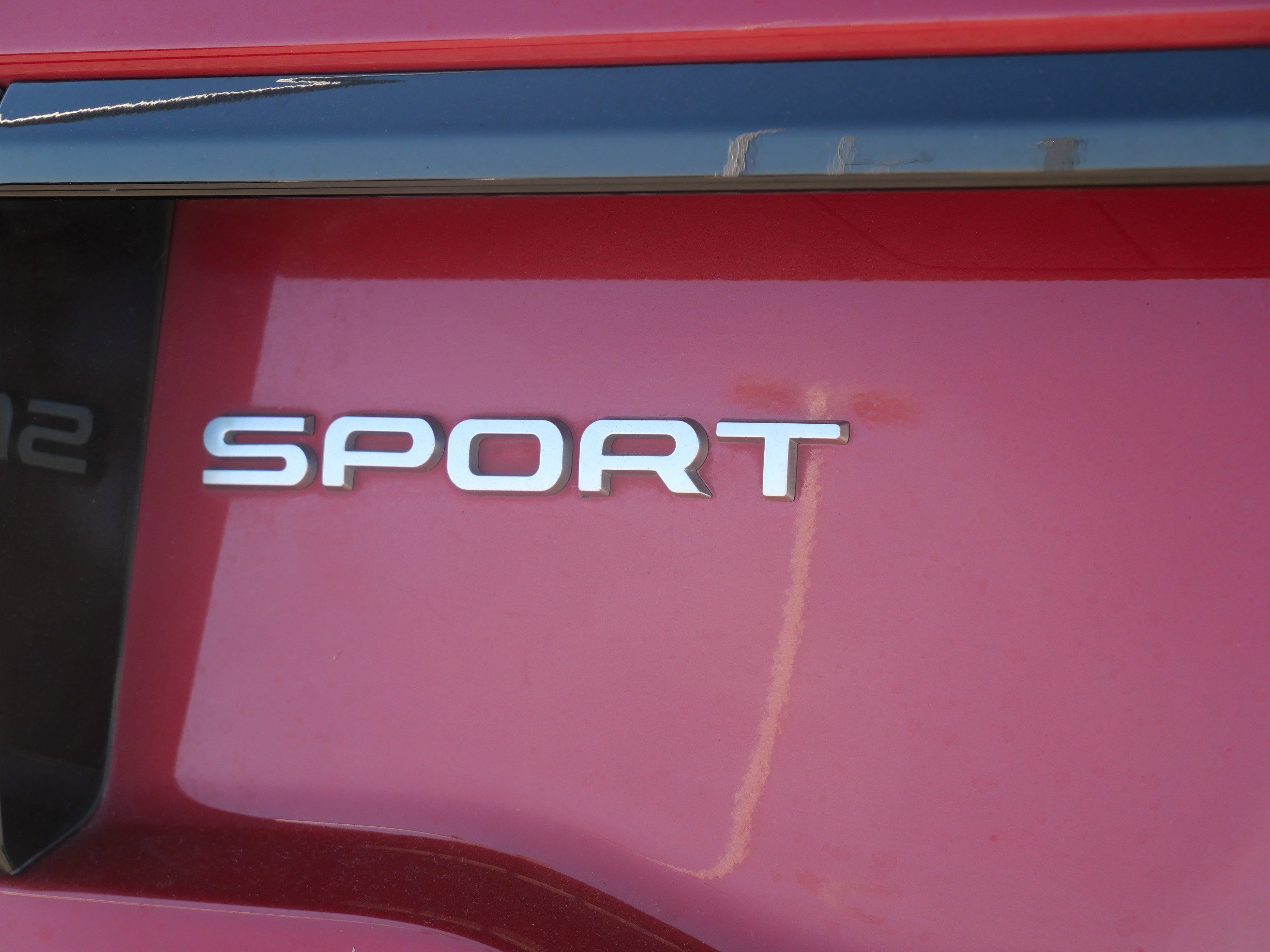 Used 2016 Land Rover Discovery Sport HSE image 12
