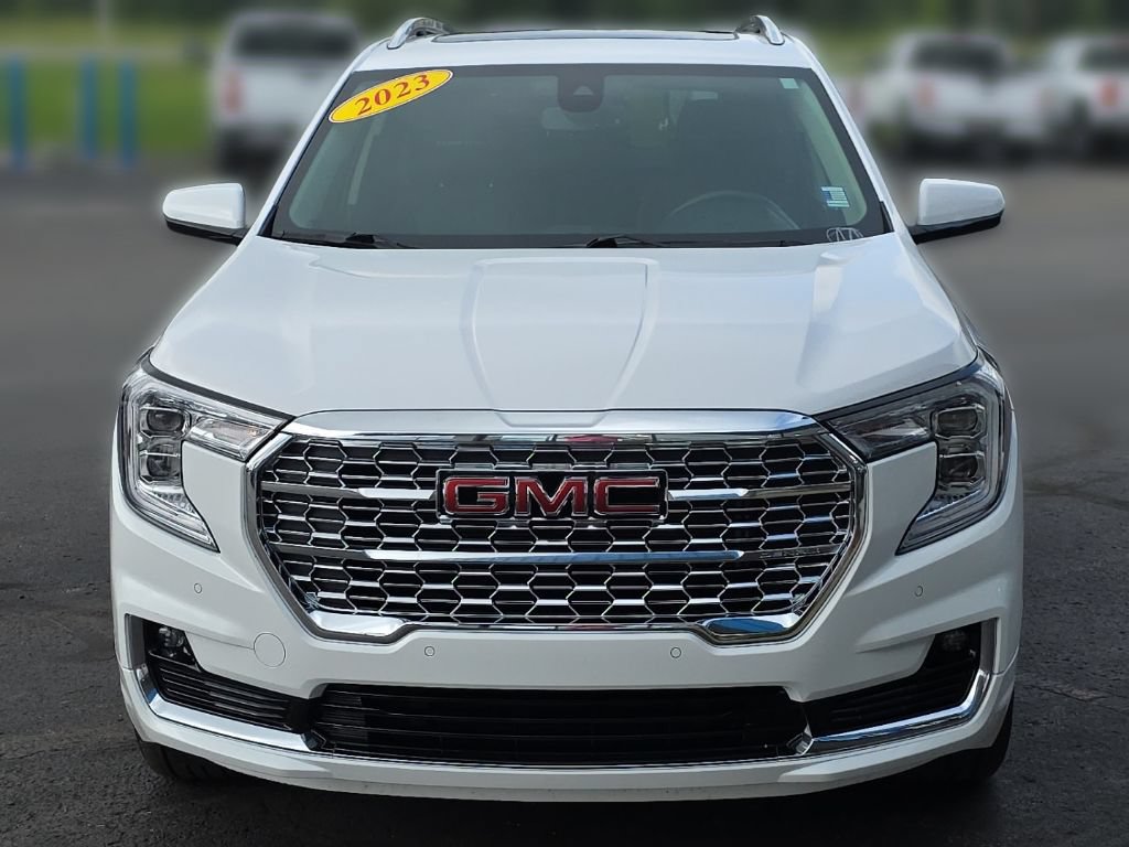 Used 2023 GMC Terrain Denali AWD/4WD image 11