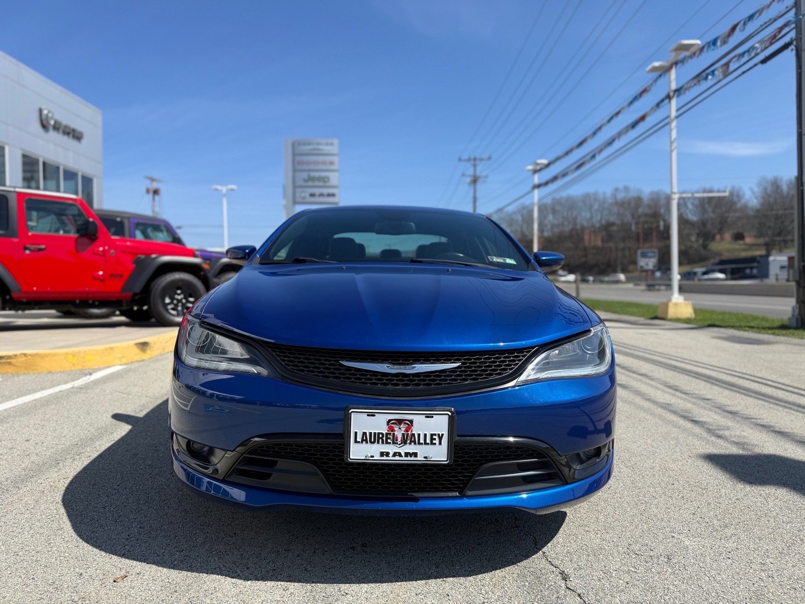 Used 2015 Chrysler 200 S w/ Navigation & Sound Group I image 2