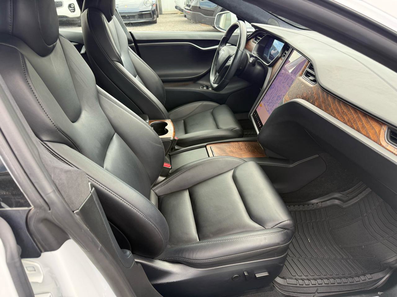 Used 2020 Tesla Model S Long Range Plus AWD/4WD image 33