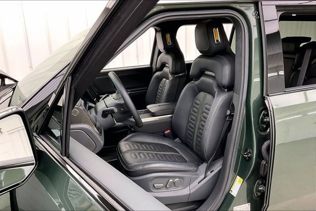 Used 2023 Rivian R1S Adventure AWD/4WD image 8
